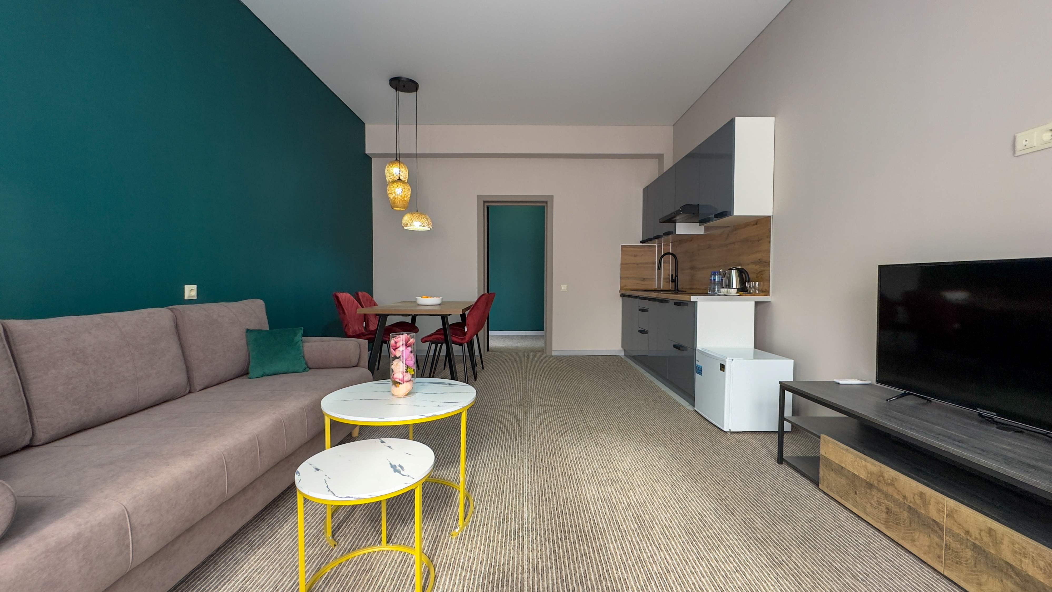 Апартаменты 2-местный 2-комнатный с балконом корпус 2