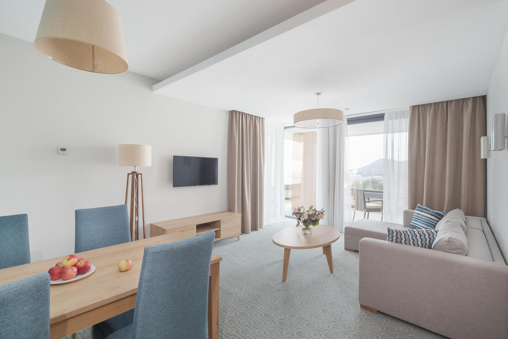 Посмотреть в галерее Senior Suite Sea, корпус 5*****
