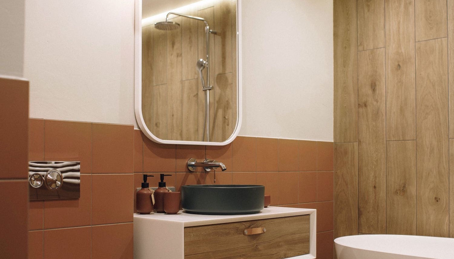 Коттедж 2-местный ЛЮКС (PION, IRIS, ROZA)