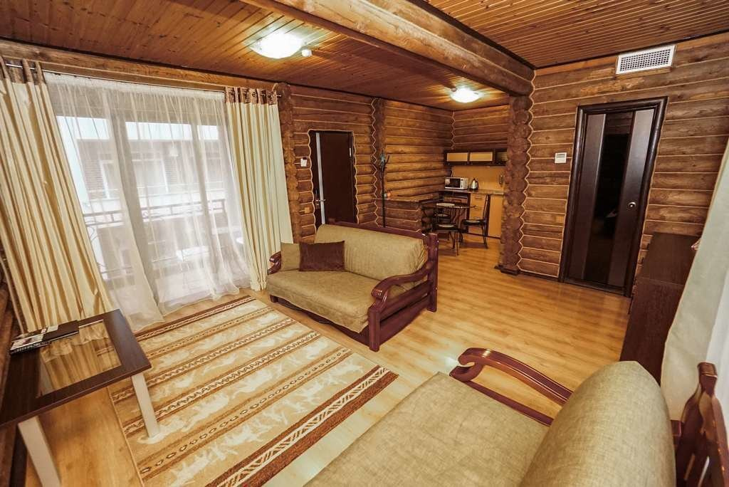 Посмотреть в галерее Студио, деревянный брус