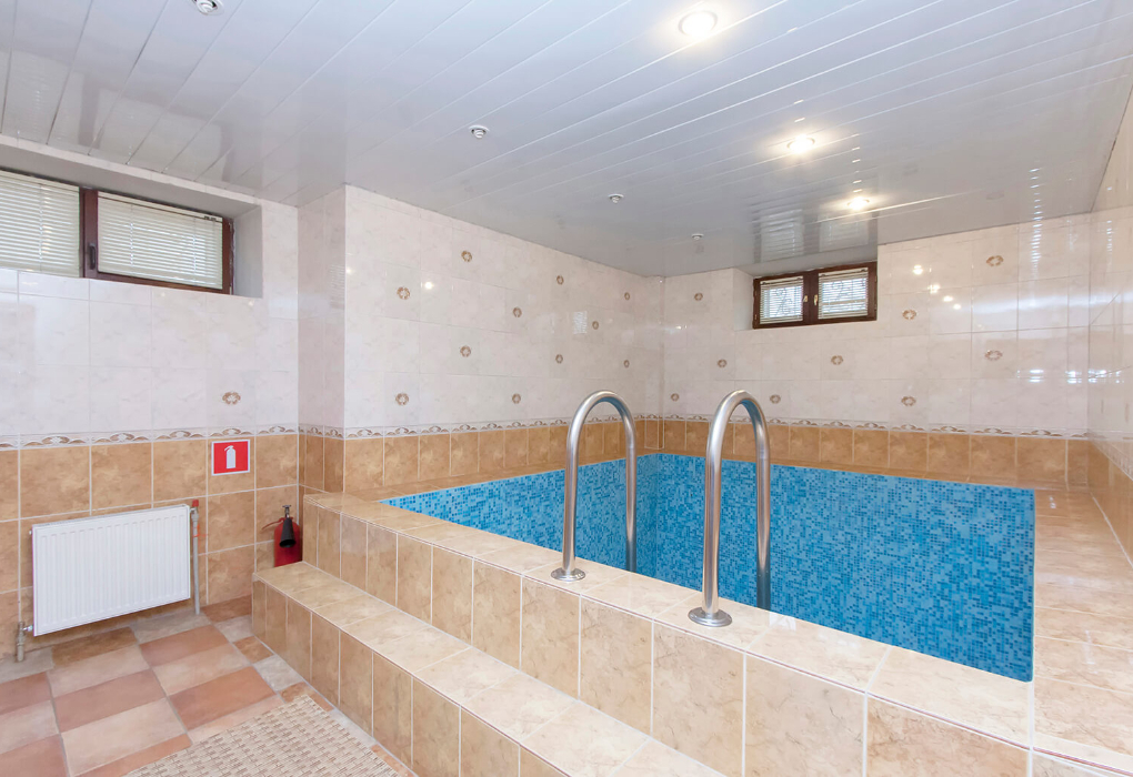 2-мест.(разм. в 6-мест.) коттедж №3