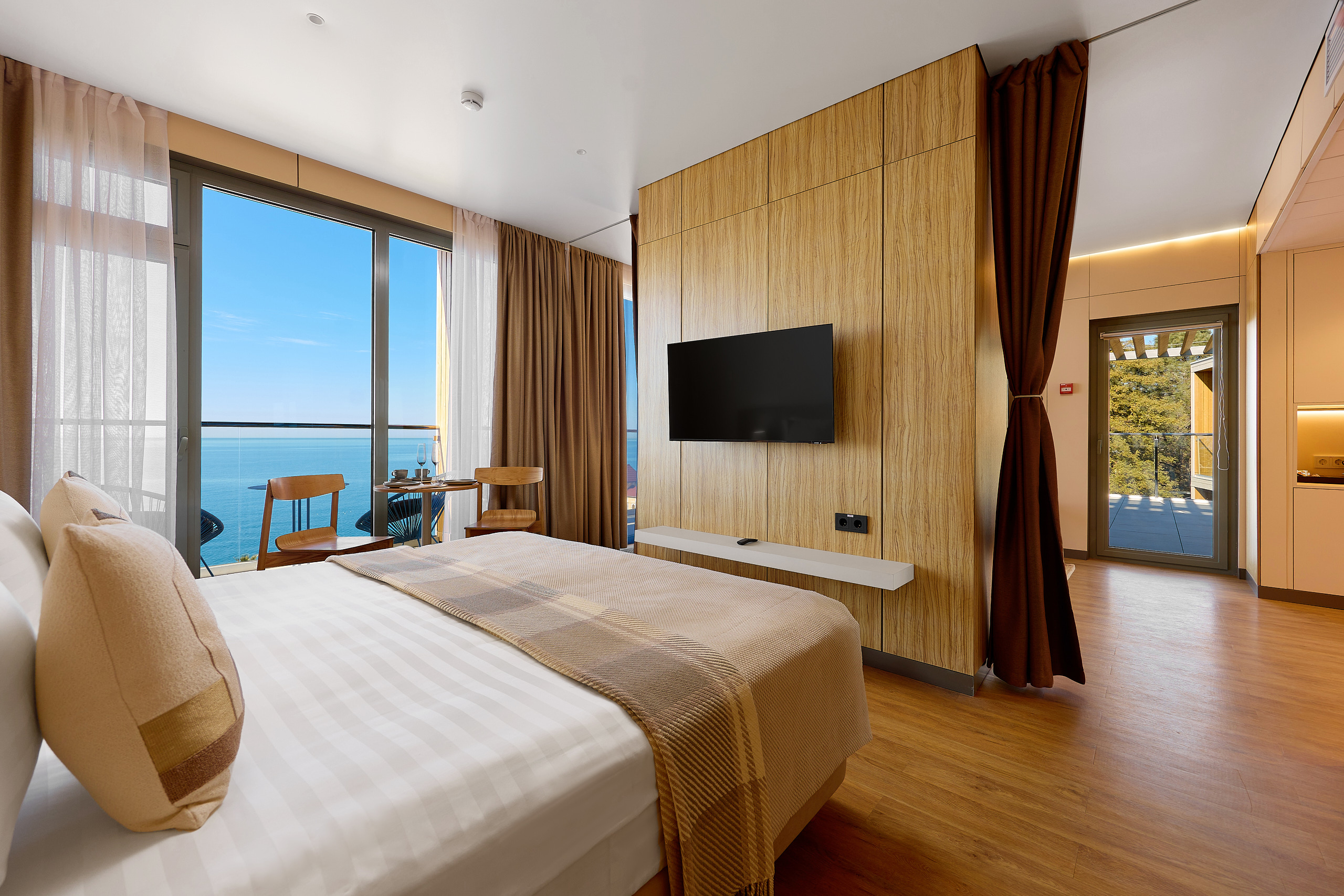 Джуниор с террасой, корпус Приморский