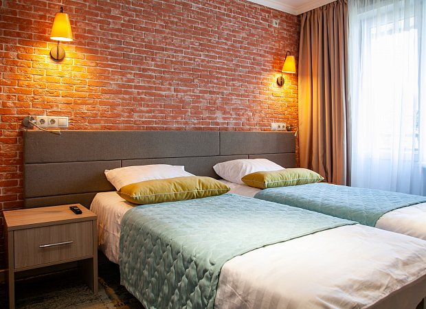 Люкс 2-местный 2-комнатный вид на территорию