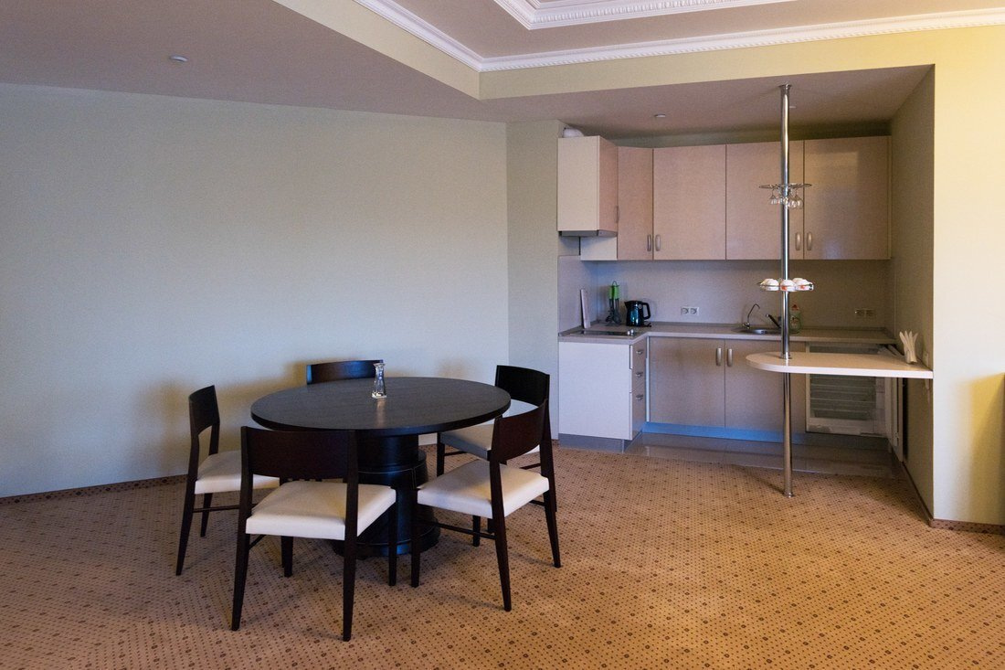 Апартаменты, Основной корпус