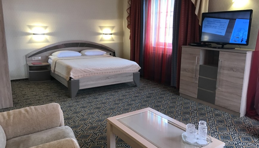 Джуниор сюит 2-местный 1 комнатный корпус С вид на море