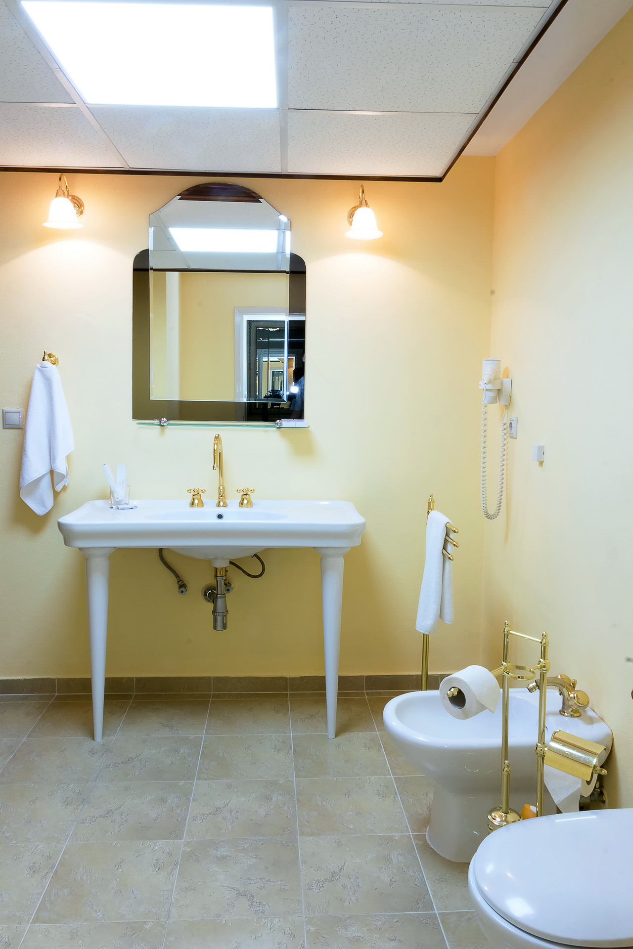 Посмотреть в галерее Апартаменты 2-местные 3-комнатные, корпус 2