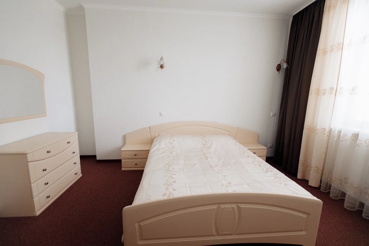 Посмотреть в галерее Апартаменты 2-местный 3-комнатный