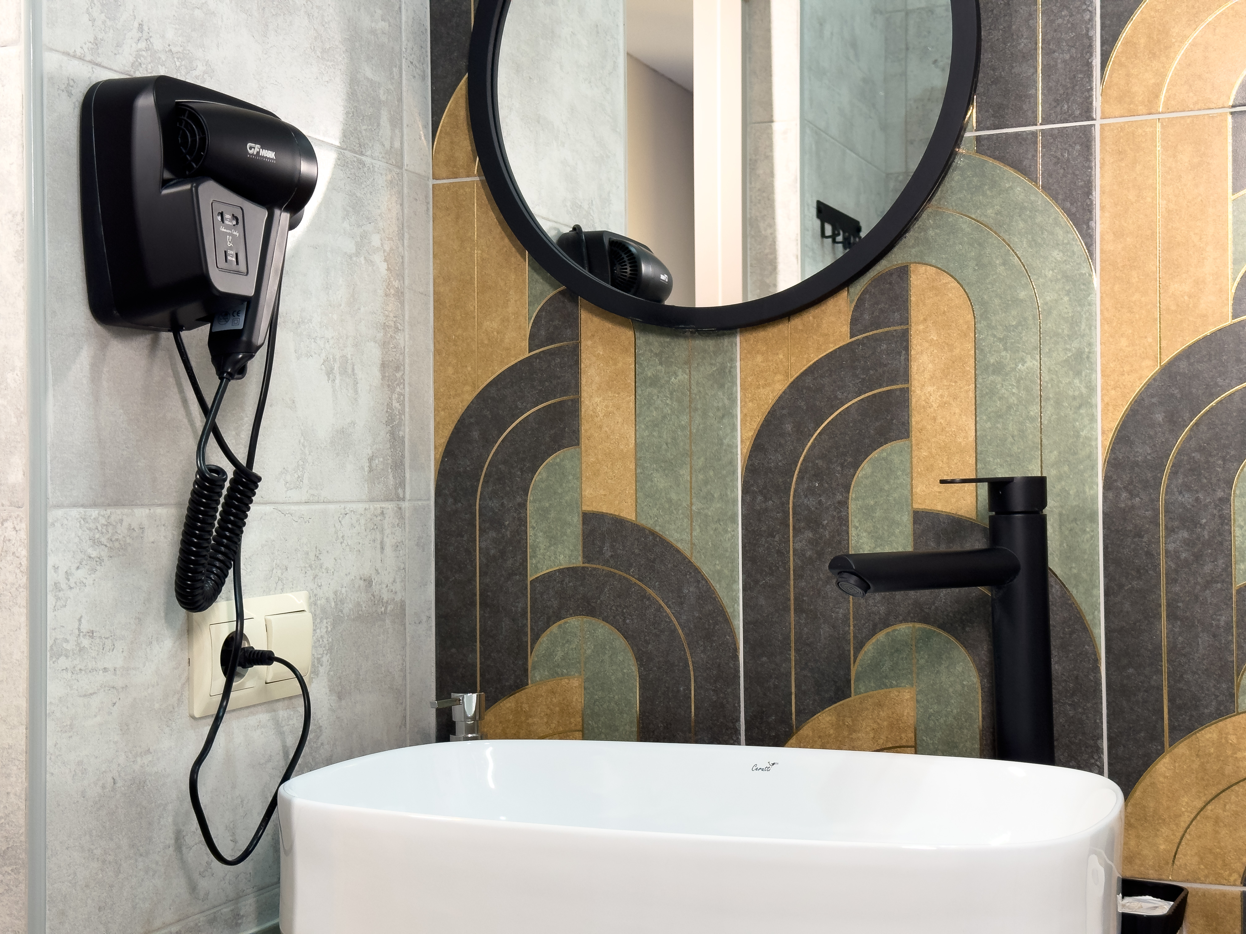 Люкс 2-местный 2-комнатный с балконом  корпус 2