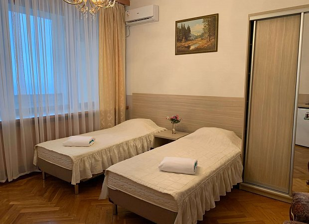 Посмотреть в галерее Стандарт с балконом, корпус 2