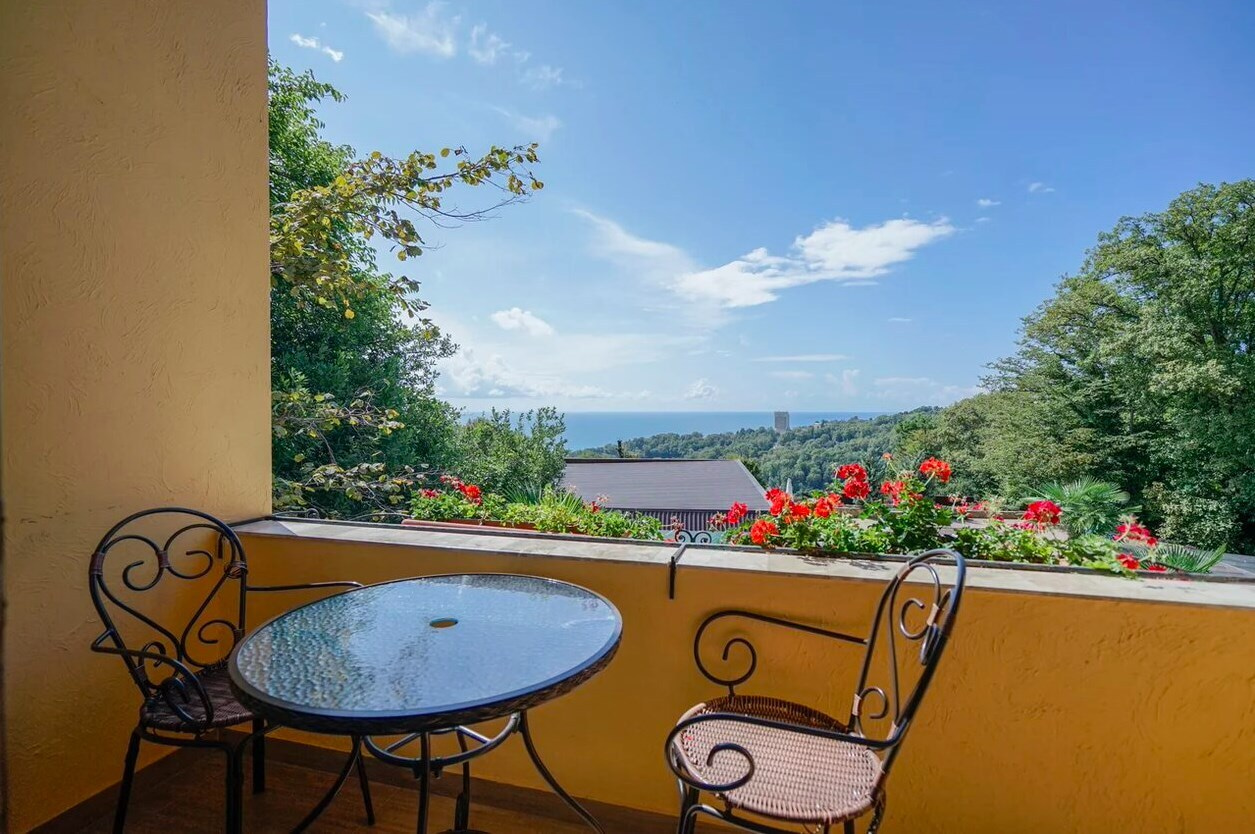 Standart Classic, Villa