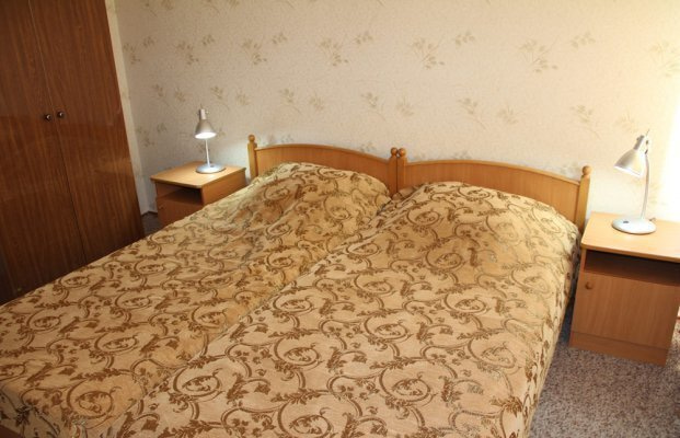 Полулюкс, Корпус 1