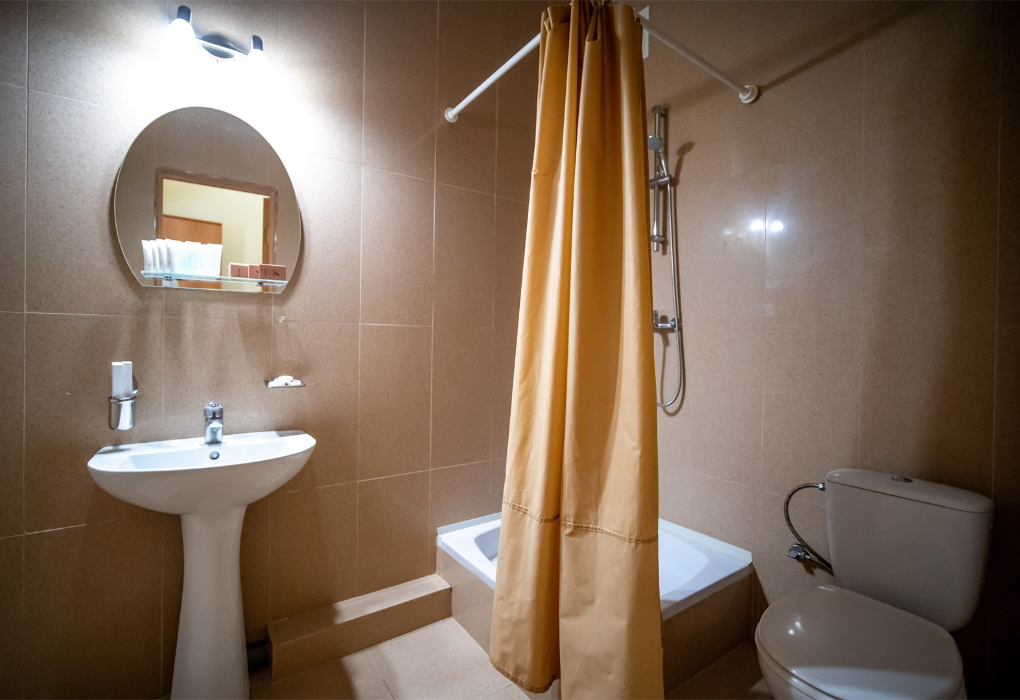 Посмотреть в галерее 2-мест.(разм. в 4-мест.) 2-комн. люкс, корп. 2