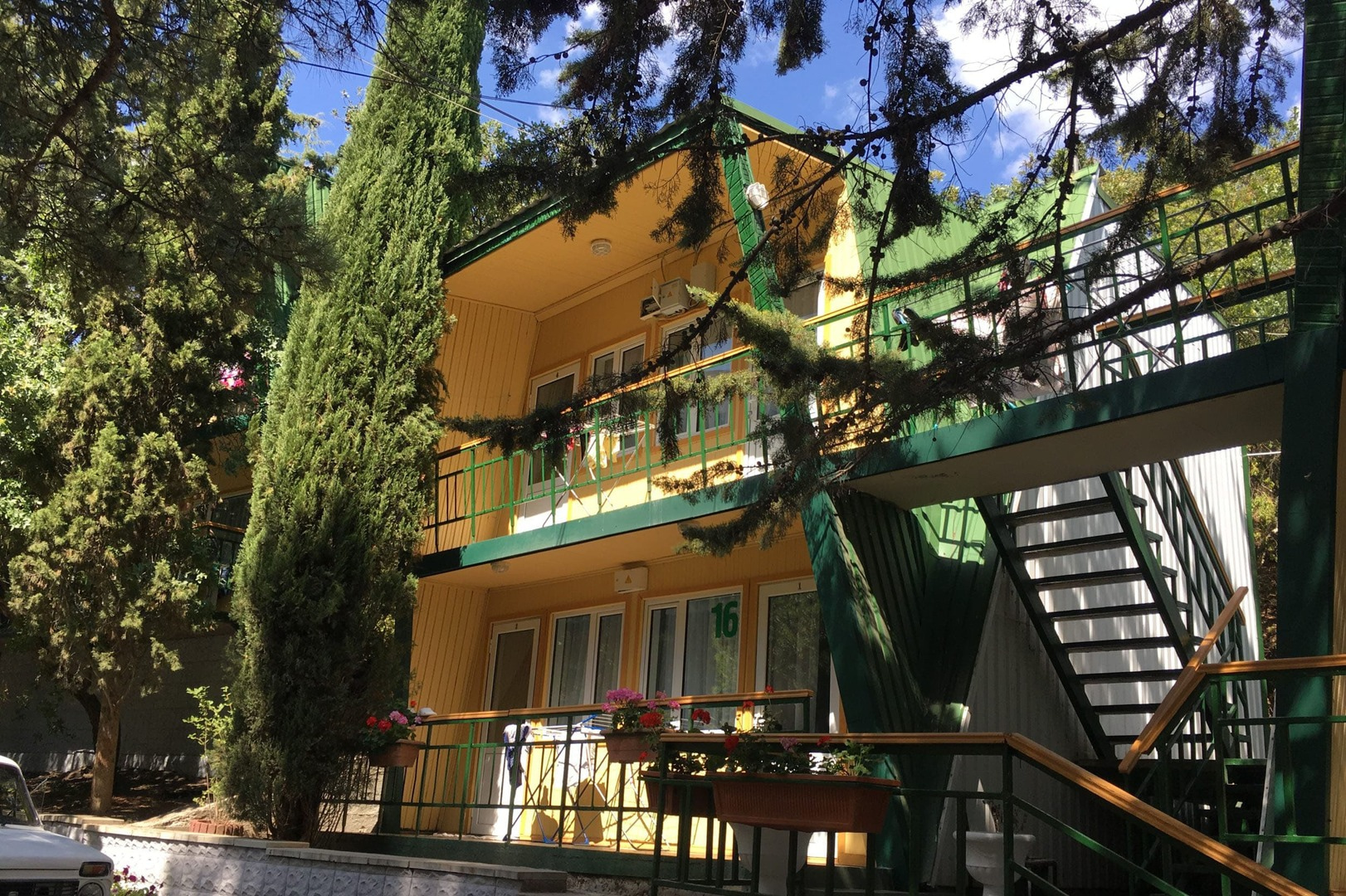 Экоотель «Алые паруса» Крым (Сатера, Алушта)