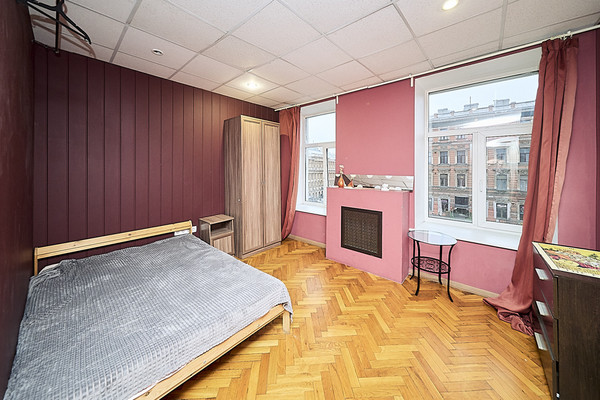 Фото квартиры по адресу Санкт-Петербург, Невский пр-кт, 74-76 