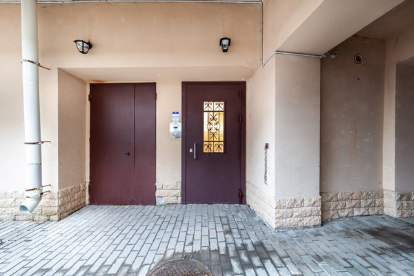 Фото квартиры по адресу Санкт-Петербург, Константиновский пр-кт, 1/24 