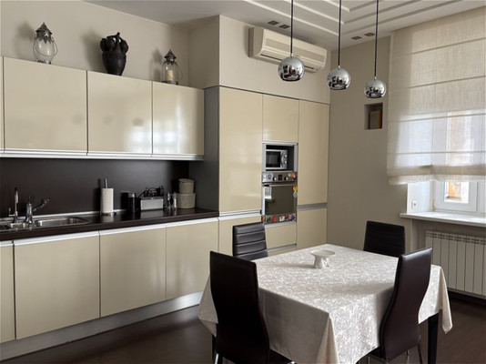 Фото квартиры по адресу Санкт-Петербург, 7-я В.О. линия, 38А 