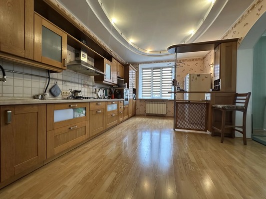 Фото квартиры по адресу Москва, Комсомольская ул, 105 