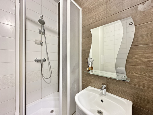 Фото квартиры по адресу Санкт-Петербург г, Арцеуловская ал., д. 21