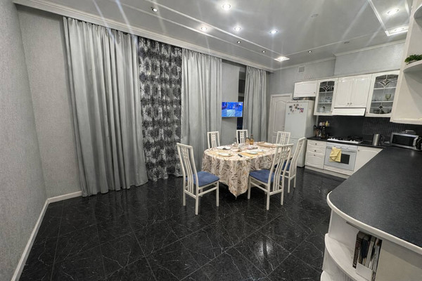 Фото квартиры по адресу Санкт-Петербург, Малая Посадская ул, 14 