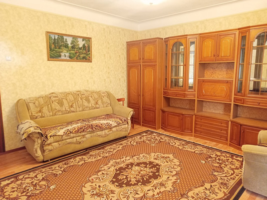 Фото квартиры по адресу Краснодарский край, Гулькевичский р-н, Гирей пгт, Красная ул, д. 8