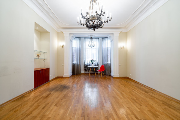 Фото квартиры по адресу Санкт-Петербург, Каменноостровский пр-кт, 20А 