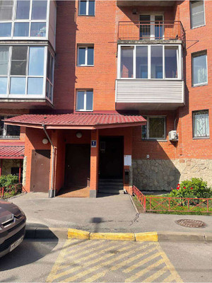 Фото квартиры по адресу Санкт-Петербург г, Новоколомяжский пр-кт, д. 4к1
