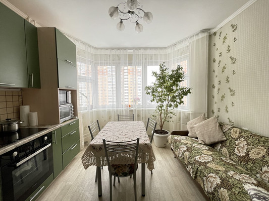 Фото квартиры по адресу Москва, Солнечная ул, 15 