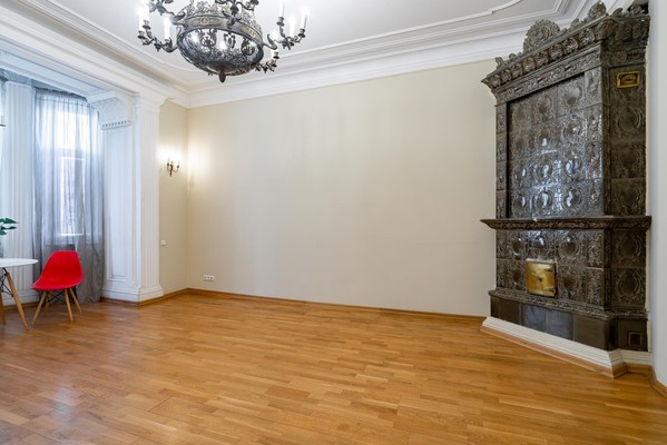 Фото квартиры по адресу Санкт-Петербург, Каменноостровский пр-кт, 20А 