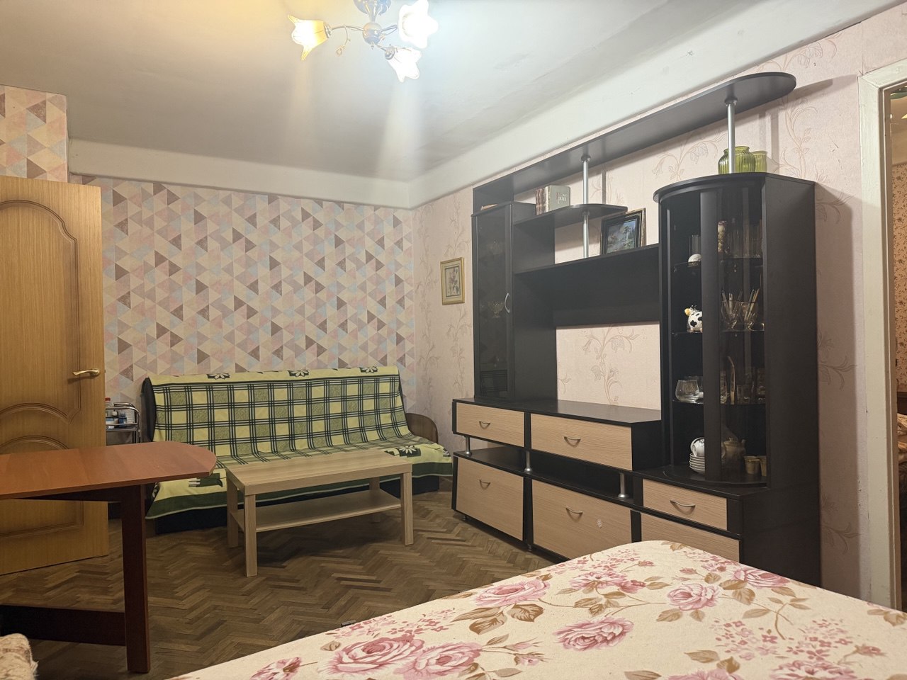 Фото квартиры по адресу Санкт-Петербург, Карпинского улица, д.28к4 