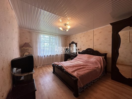 Объект по адресу Ленинградская обл, Тосненский р-н, Красный Бор гп, Советский пр-кт, д. 9