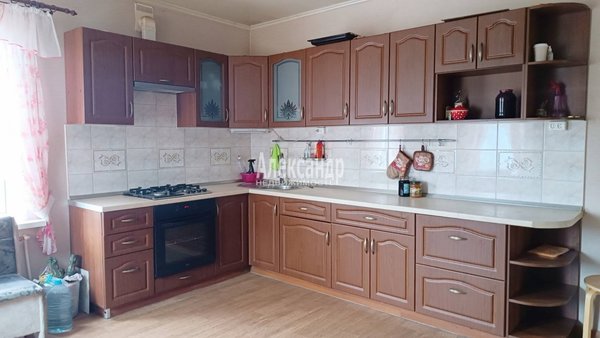 Объект по адресу Ленинградская обл, Выборгский р-н, Возрождение ст, Вокзальная ул, д. 10