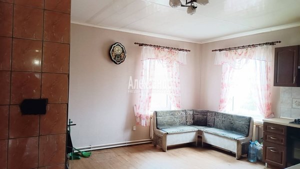 Объект по адресу Ленинградская обл, Выборгский р-н, Возрождение ст, Вокзальная ул, д. 10