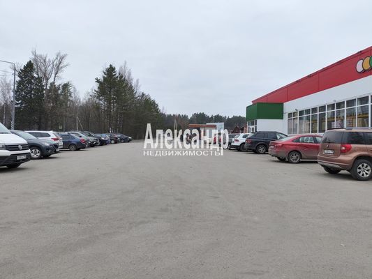 Объект по адресу Ленинградская обл, Приозерский р-н, Саперное п, Леншоссе ул, д. 9