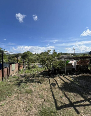 Объект по адресу Краснодарский край, Апшеронский р-н, Нефтяная ст-ца, Красная ул, д. 98