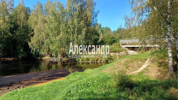 Объект по адресу Ленинградская обл, Приозерский р-н, Пятиречье п, Березовая ул