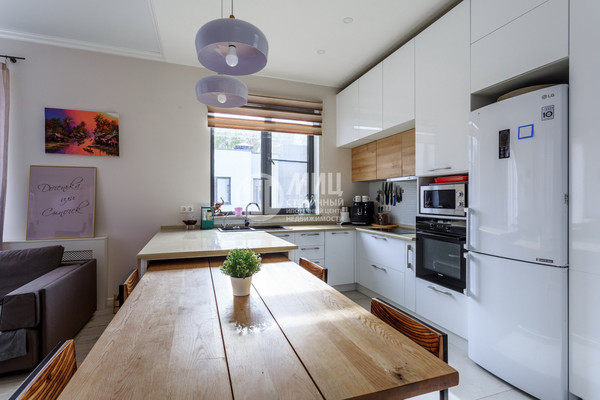 Объект по адресу Московская обл, Южные горки (п Мещерино) мкр, 7-ой квартал ул, д. 13