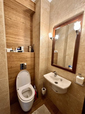 Объект по адресу Ленинградская обл, Тосненский р-н, Тельмана п, Ладожский б-р, д. 1к1