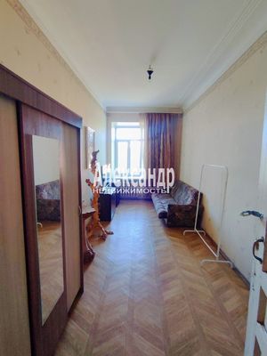 Фото квартиры по адресу Санкт-Петербург, Кронверкская ул, 17/1 