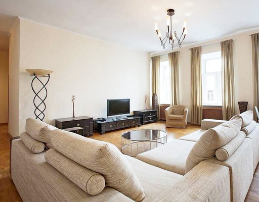 Объект по адресу Москва г, Петровка ул, д. 28