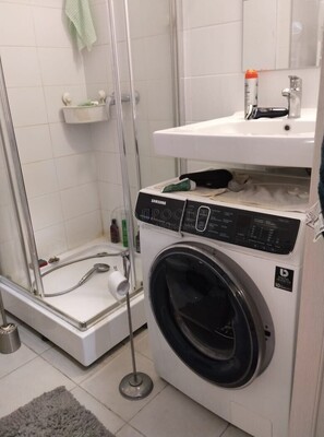 Объект по адресу Москва, Саларьевская ул, 14к2 