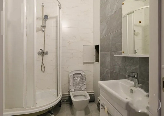 Объект по адресу Санкт-Петербург г, Октябрьская наб