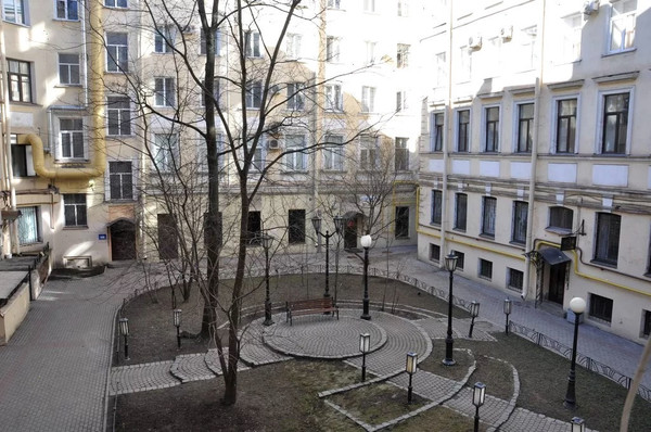 Фото квартиры по адресу Санкт-Петербург, Караванная ул, 11/64 