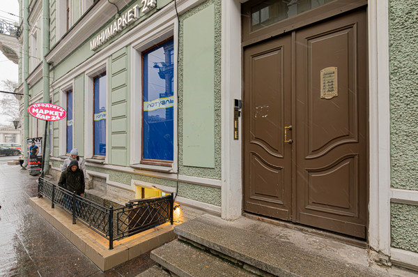 Фото квартиры по адресу Санкт-Петербург, Караванная ул, 11/64 