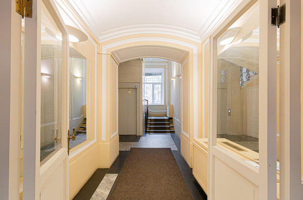 Фото квартиры по адресу Санкт-Петербург, Караванная ул, 11/64 