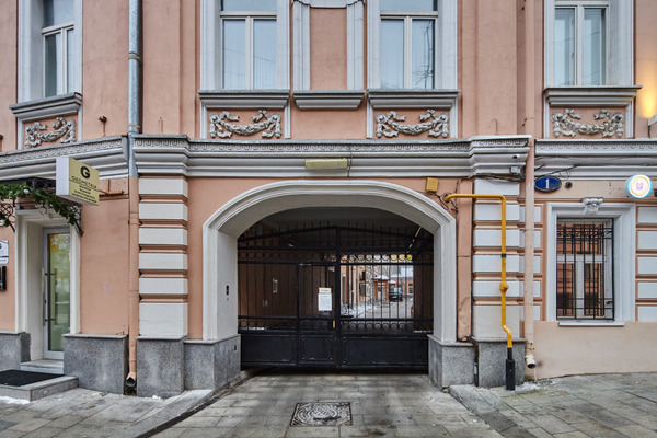 Объект по адресу Москва г, Неглинная ул, д. 18стр1