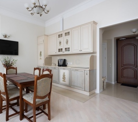 Объект по адресу Москва г, Неглинная ул, д. 18стр1