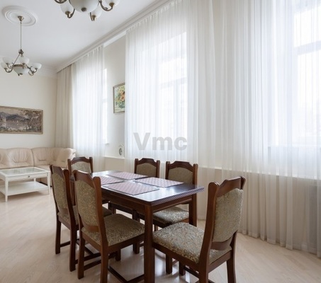 Объект по адресу Москва г, Неглинная ул, д. 18стр1