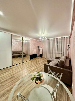 Фото квартиры по адресу Москва, Школьная (Салтыковка мкр.) ул, 7к2 