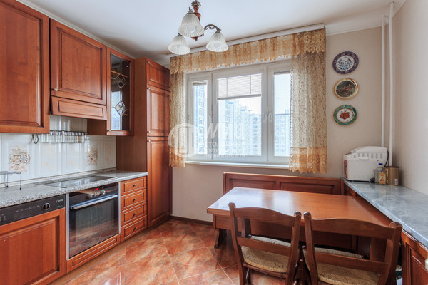 Фото квартиры по адресу Москва г, Осенний б-р, д. 16к2