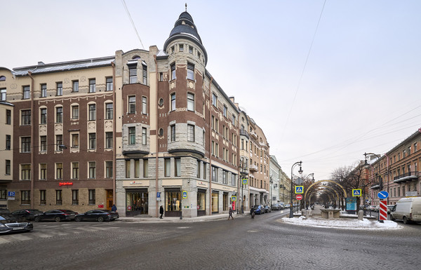 Фото квартиры по адресу Санкт-Петербург, Большая Конюшенная ул, 19/8А 